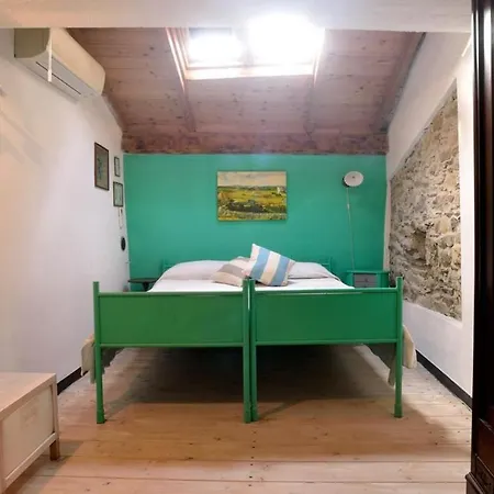 House With One Bedroom In With Terrace And Wifi Pianavia